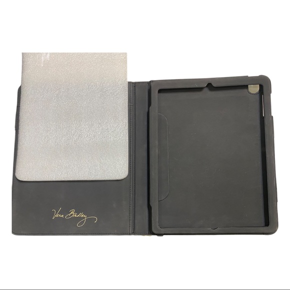 Vera Bradley iPad case ⭐️5/$20⭐️ - Picture 3 of 5